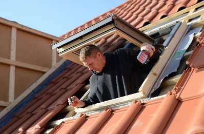 Pose de fenêtres de toit Velux à Lumes